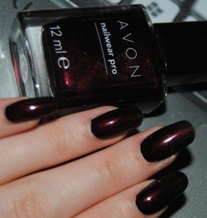 Темный цвет лака для ногтей  Avon