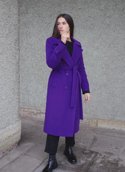 Фиолетовое пальто с чем носить. С чем носить фиолетовое пальто