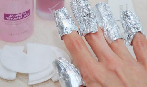 Чем снять гелевое покрытие с ногтей. Как снять гель-лак с ногтей в домашних условиях?