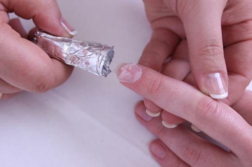 Чем снять биогель с ногтей в домашних условиях. Как и зачем нужно снимать биогель с ногтей 05