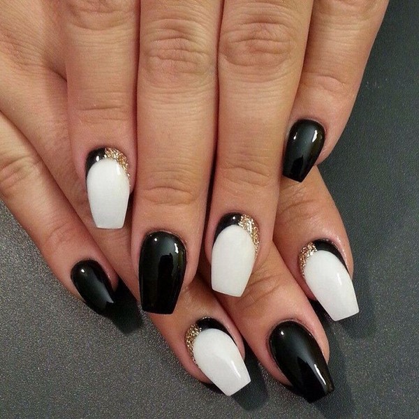 Черный и белый цвет ногтей