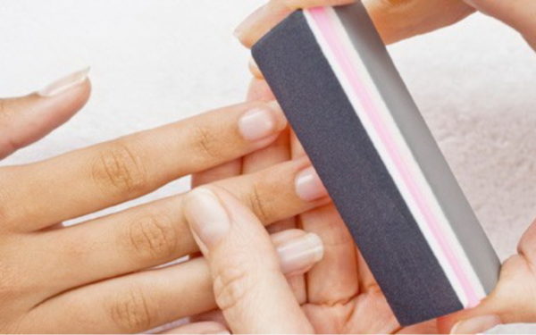 Как сделать квадратную форму ногтей: пошаговая инструкция