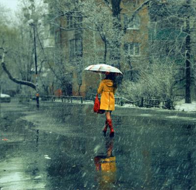 Красивые фото девушек осенью со спины с зонтом (5)