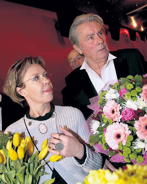 Ален ДЕЛОН и Ирина РОЗАНОВА на премьере держались вместе